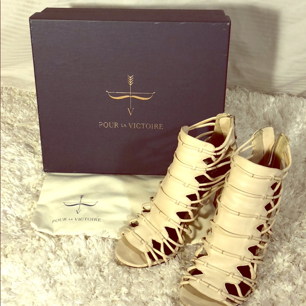 POUR la VICTOIRE Gladiator Strappy heels